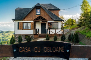 Casa cu obloane, sat Pestera, Moieciu